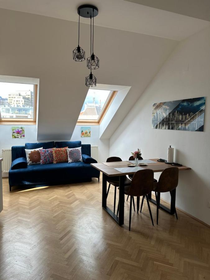 Klimatisiertes Dachgeschoss City Apartment In Zentrum Wiens Dış mekan fotoğraf