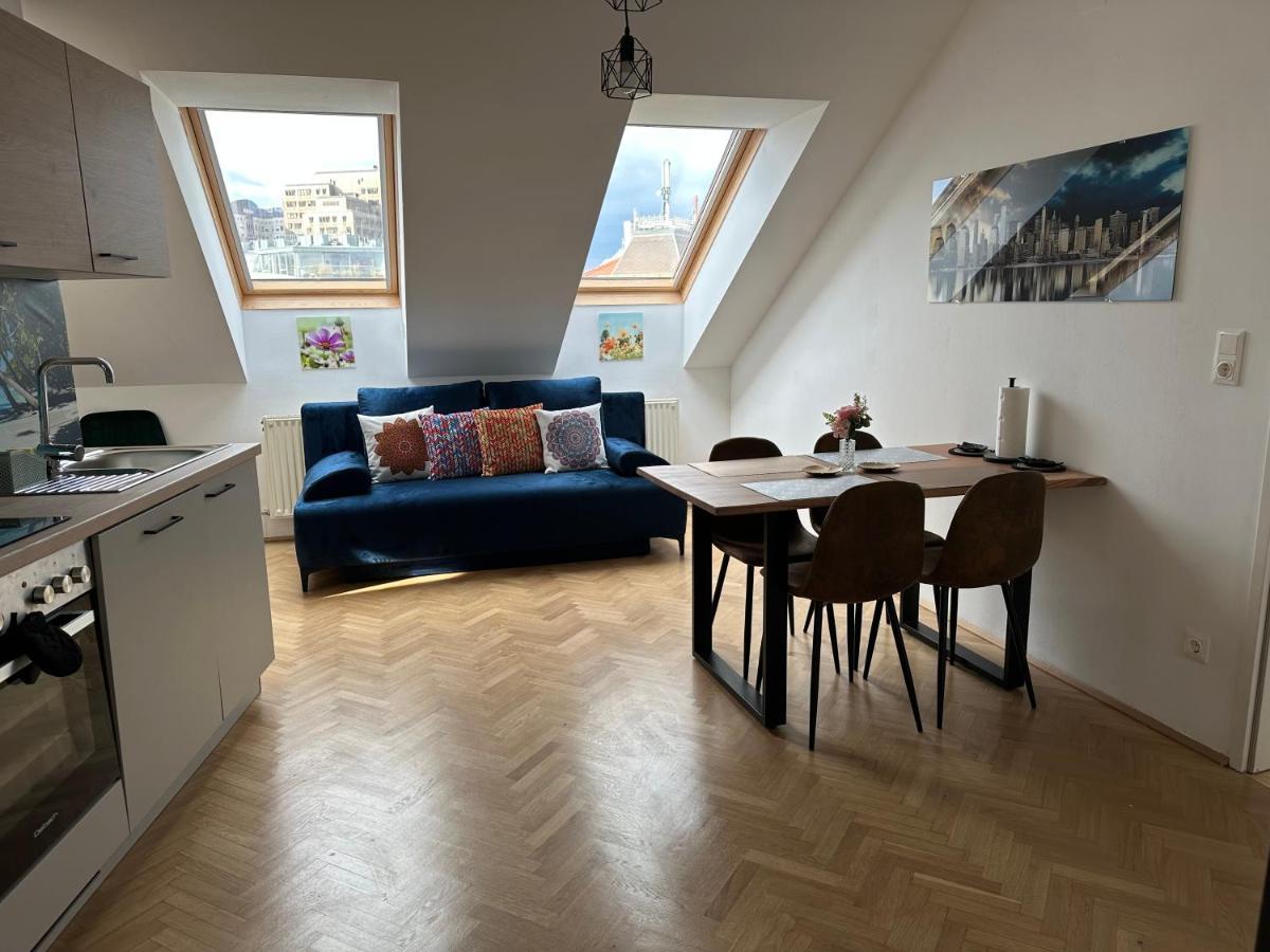 Klimatisiertes Dachgeschoss City Apartment In Zentrum Wiens Dış mekan fotoğraf