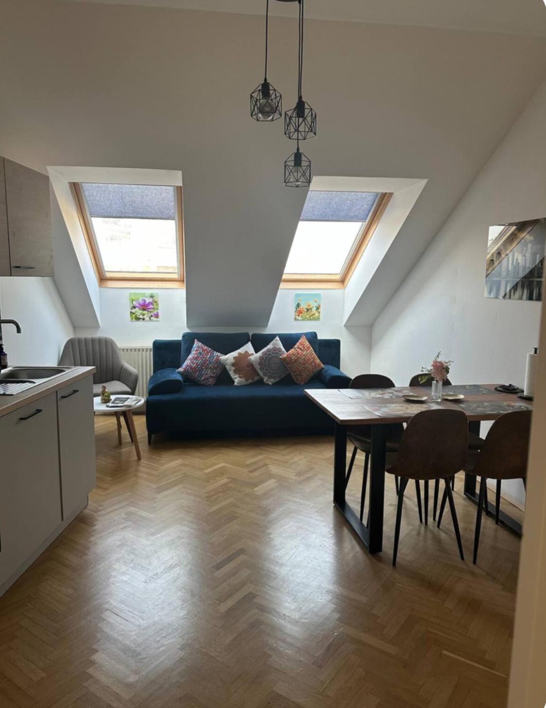 Klimatisiertes Dachgeschoss City Apartment In Zentrum Wiens Dış mekan fotoğraf
