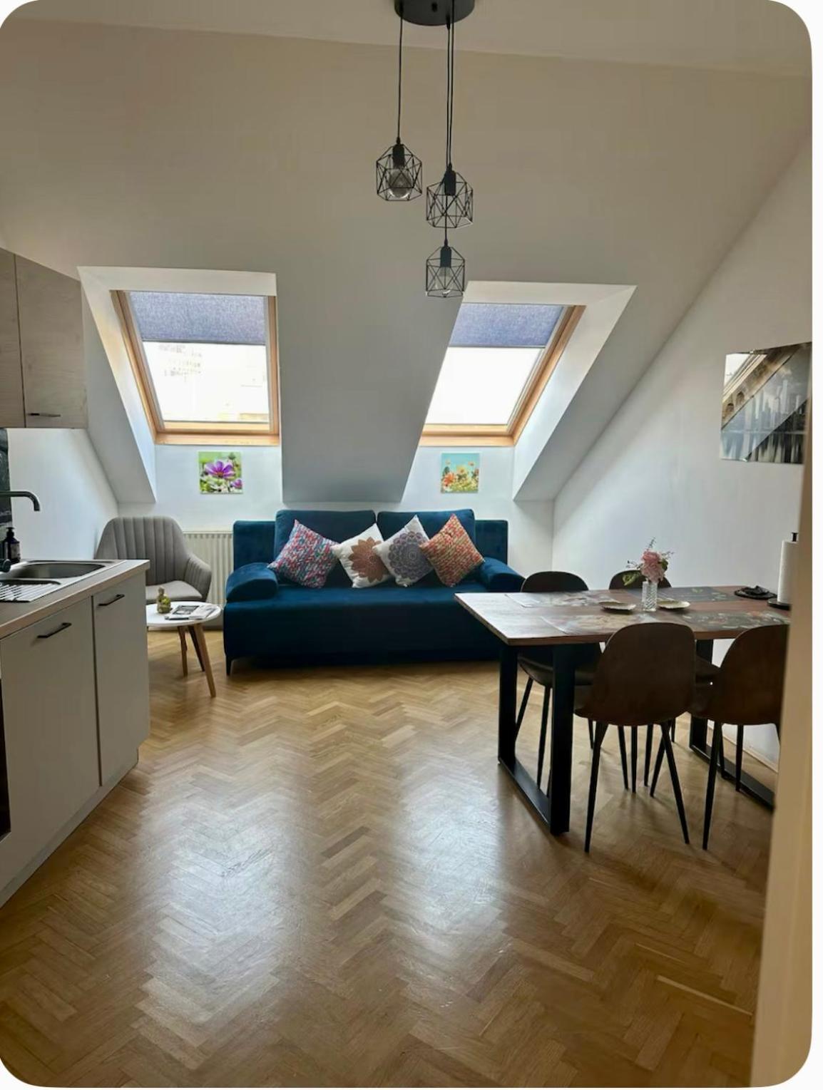 Klimatisiertes Dachgeschoss City Apartment In Zentrum Wiens Dış mekan fotoğraf